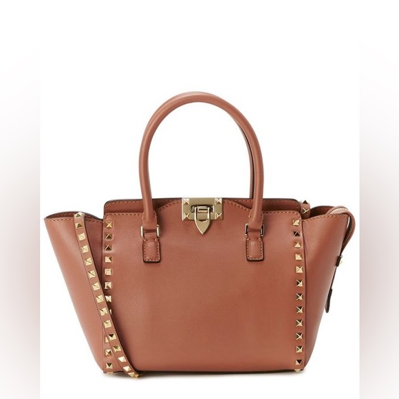 🤎VALENTINO GARAVANI Vitello Rockstud Double Handle Tote Poudre
